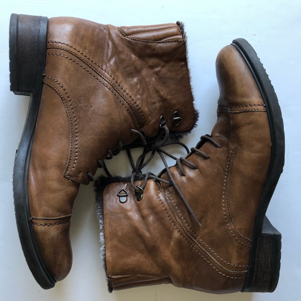 Clark’s Fur Lined Ankle Boot